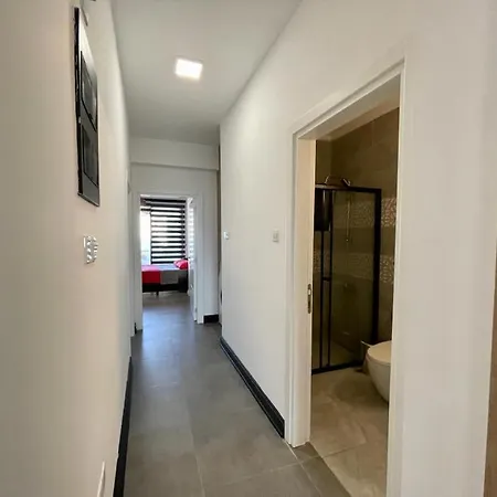 Mila Marina דירה קיירניה